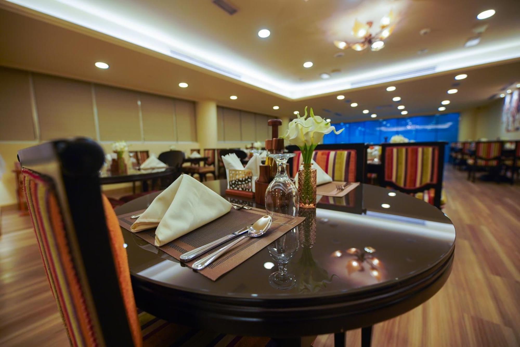 Grand Villaggio Hotel Abu Dabi Exterior foto